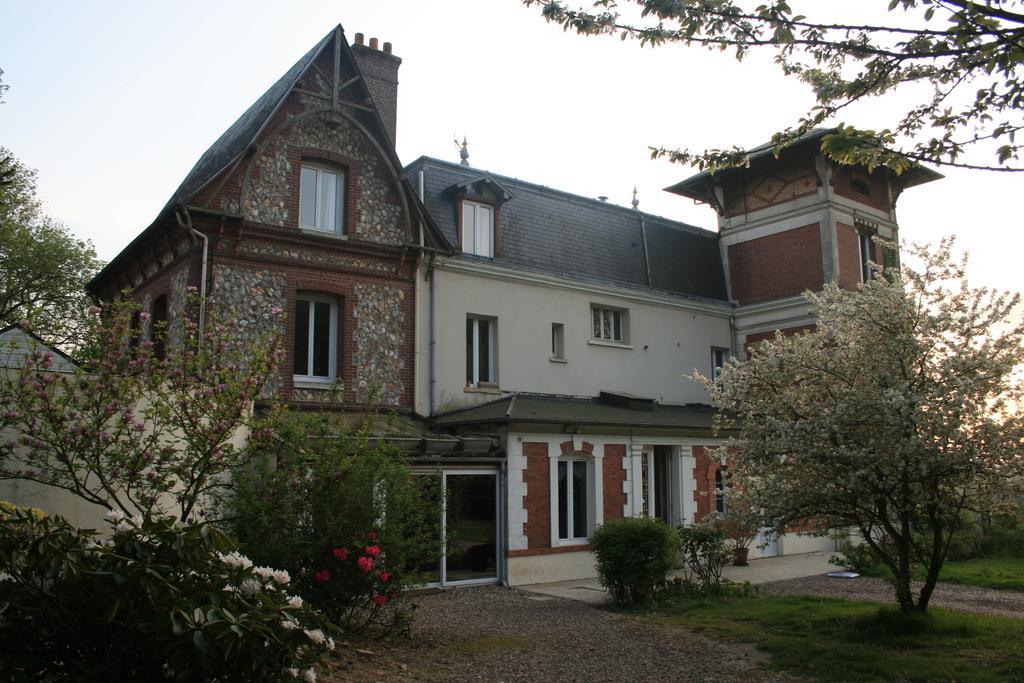 Отель Les Sous Bois Saint-Laurent-de-Brevedent Экстерьер фото